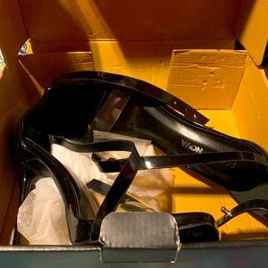 I never wore these bought them a year ago and it has the box